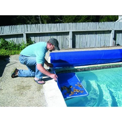 Poolmaster Pool Master Cover Catch Swimming Pool Solar Cover Accessory 43.75" - Blue 2 Poolmaster Pool Master Cover Catch Swimming Pool Solar Cover Accessory 43.75" - Blue - Image 2